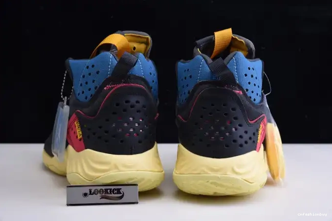 X MID JORDAN NOIR' DELTA UNION LA DA1951-001 'OFF 0623